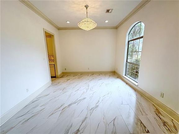 4th image of 701 Metairie Lawn Dr