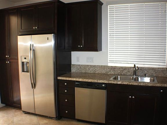 5th image of 251 W Cork Tree Dr