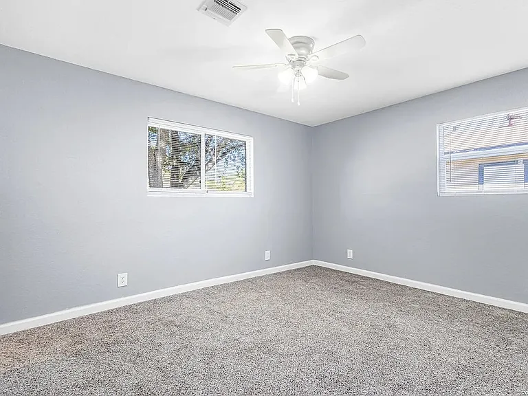 5122 Binz Engleman Rd — Photo 14