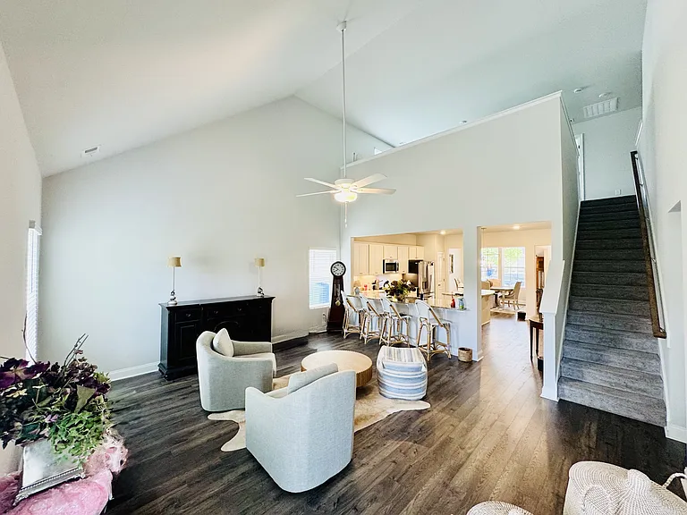 2464 Campton Loop — Photo 19