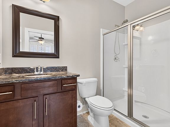 5th image of 512 Cobert Ln
