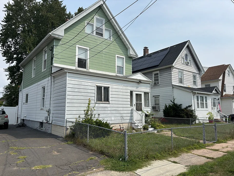 155 Leete St