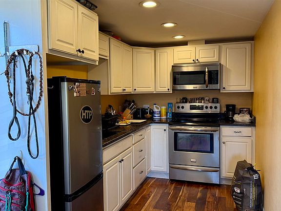 3rd image of 306 Deermount St