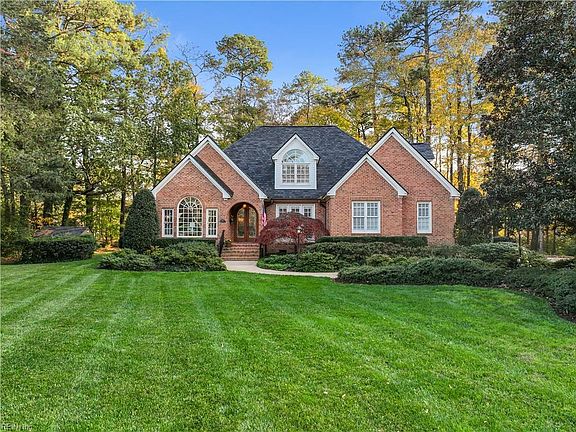 3rd image of 3105 Rivers Edge Cv