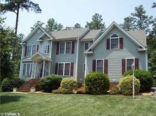 5130 Nairn Ln, Chester, VA 23831