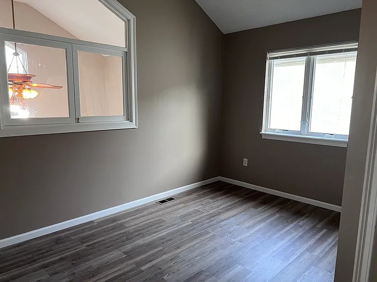 1800 Stone Manor Cir — Photo 6