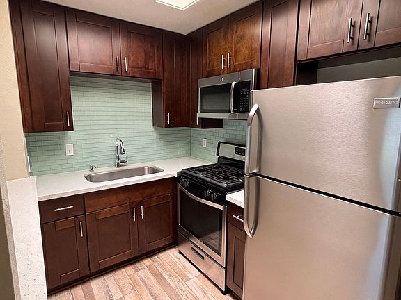 3rd image of 4157 Utah St APT 6