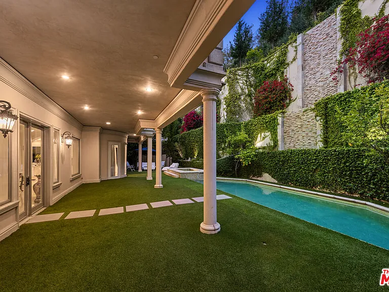 1455 Robmar Dr — Photo 32