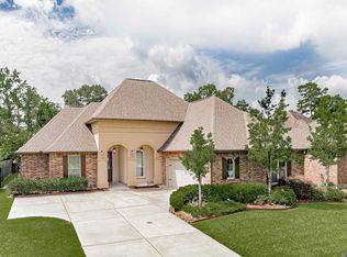 8114 Superior Dr, Denham Springs, LA 70726