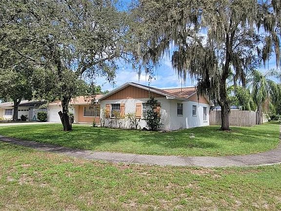 5th image of 420 Green Arbor Dr