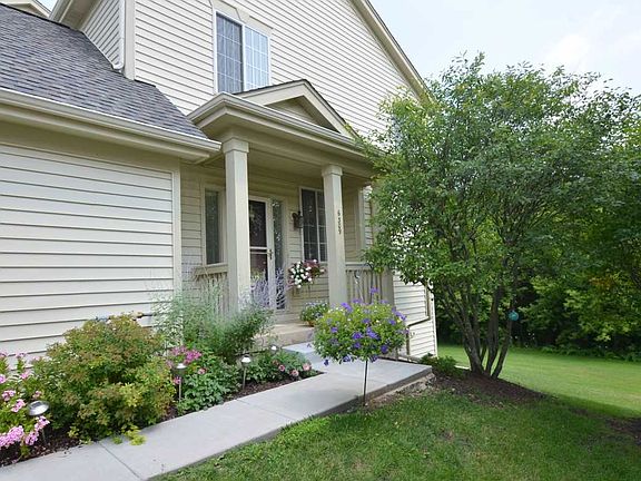 3rd image of 6309 Commonwealth Dr