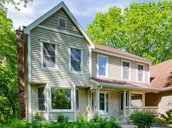 875 Midwest Trl N, Lake Elmo, MN 55042