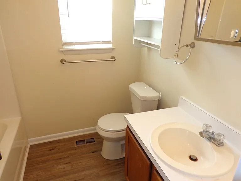 4636 Coronet Ave — Photo 13
