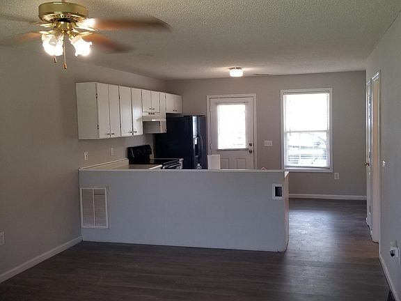 3rd image of 2101 Easley Hwy #2101B
