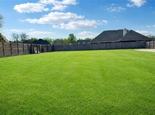103 General Taylor Dr, Hahnville, LA 70057