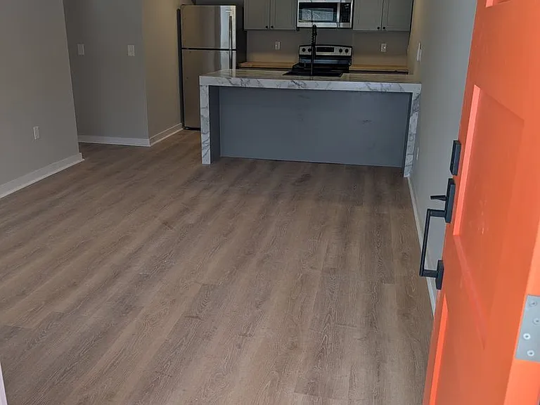 242 Commercial St — Photo 18