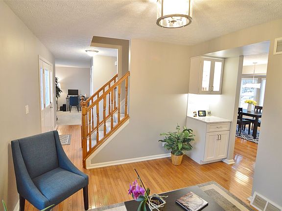 2nd image of 1196 Constitution Dr