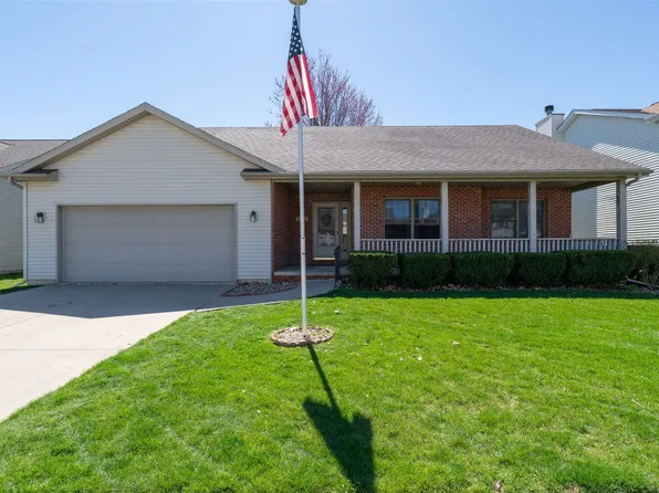 3605 Castlemain Dr, Bloomington, IL 61704