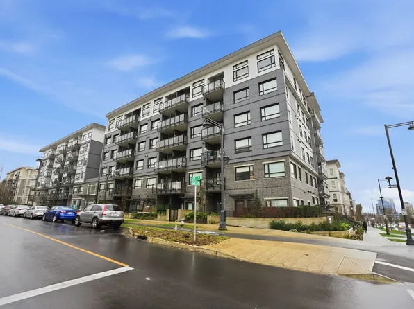 10777 138th St #604, Surrey, BC V3T 5E3