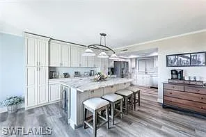 5260 S Landings Dr Photo 1