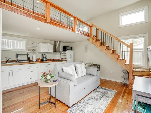 1142 Temple Dr #Id1305273p, Martinez, CA 94553