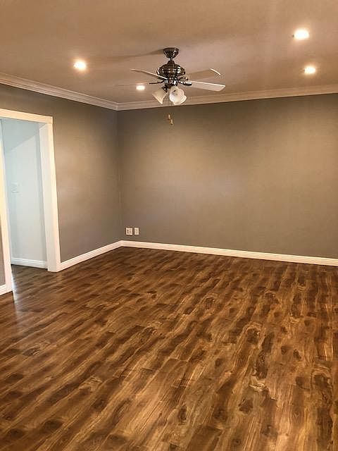 1st image of 11470 Moorpark St APT 2