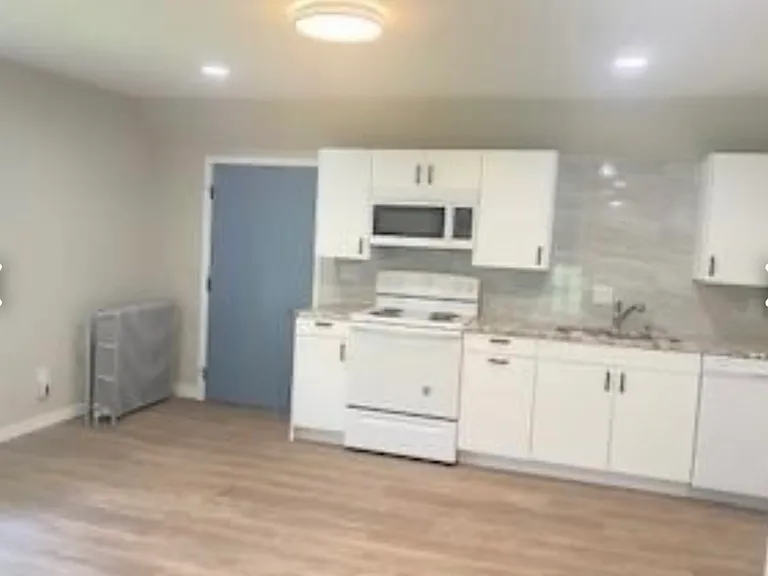 7215 University Ave #2 — Photo 6