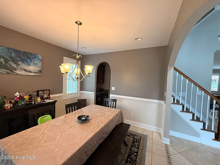 704 Stagecoach Dr — Photo 3