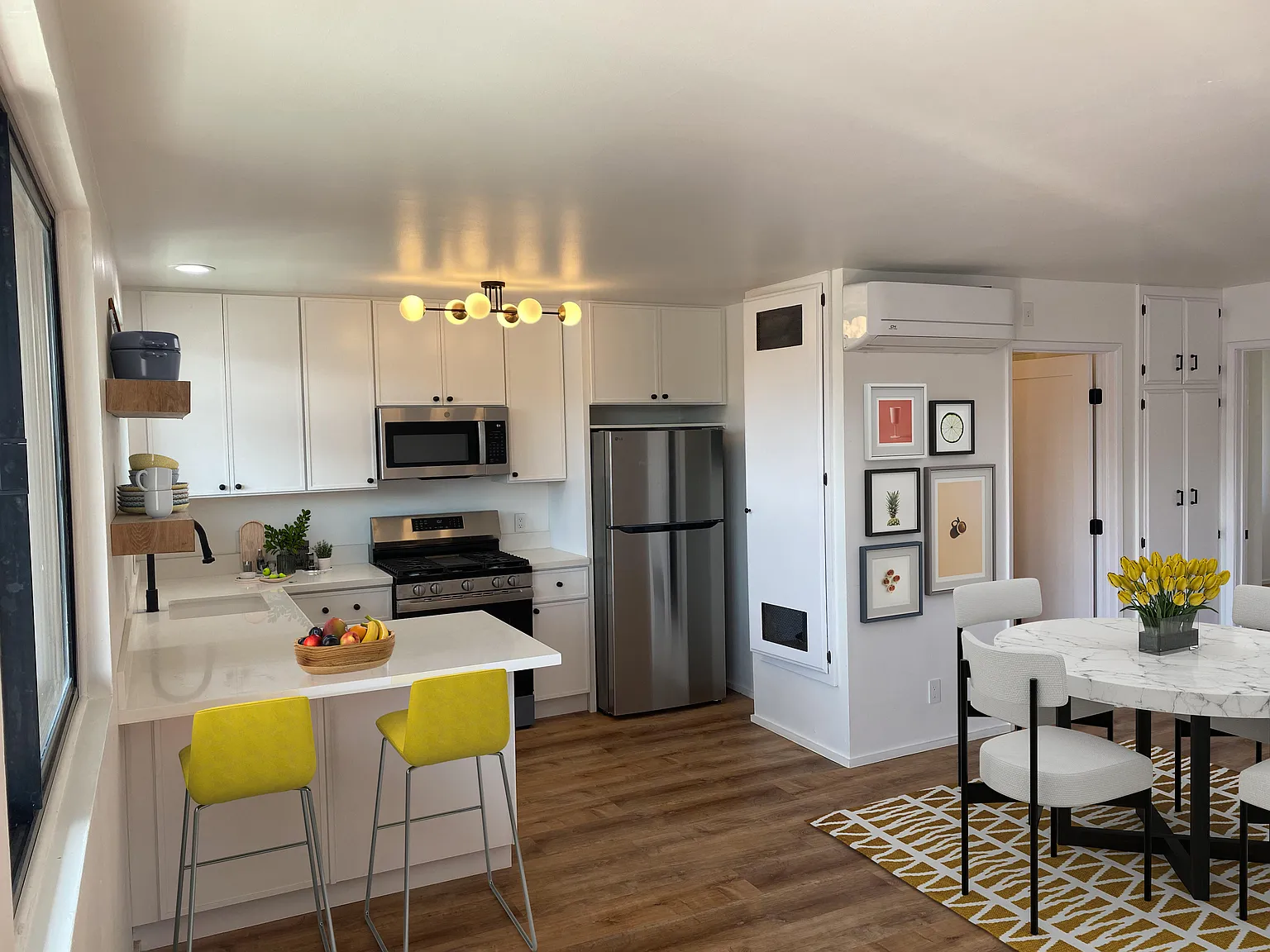 2 bed, $2,600 — Photo 1