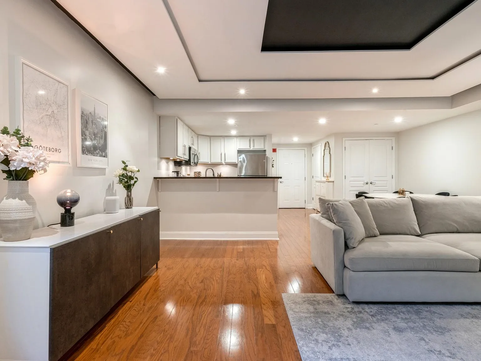 1 bed, 1.0 bath, 900 sqft, $2,800 — Photo 3