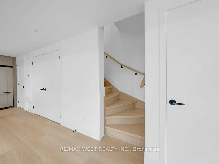 502 Atlas Ave #D — Photo 13