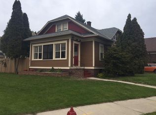 1222 Michigan Ave, Manitowoc, WI 54220