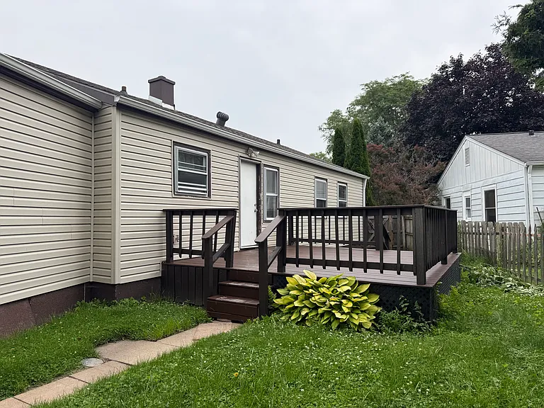 4 Linden Ave — Photo 27