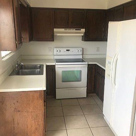 5th image of 629 E Clarion Dr