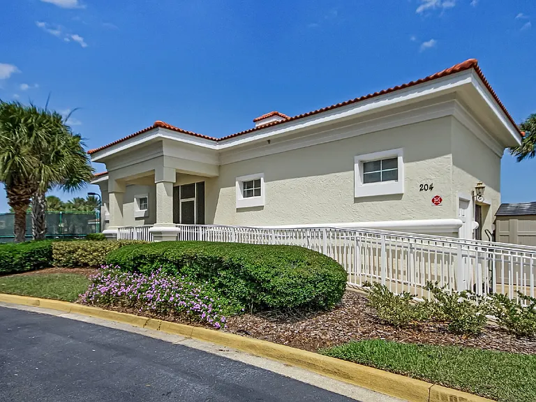 425 N Ocean Grande Dr #102 — Photo 77