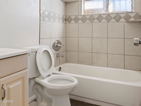 tucson-arizona-239336326 picture