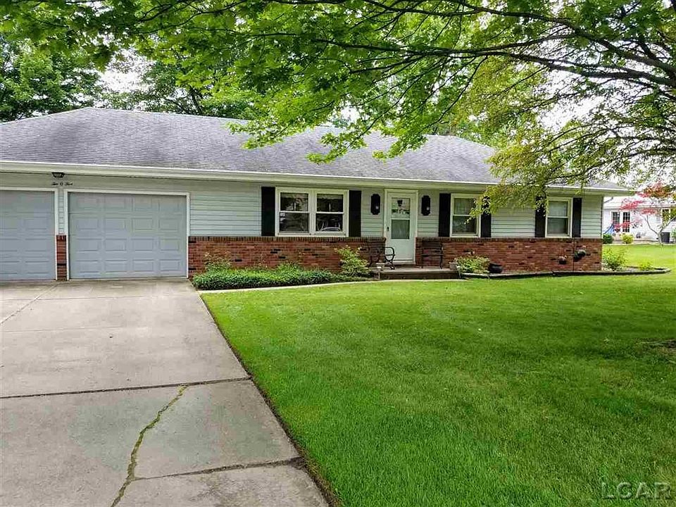 1st image of 205 Canterbury Dr