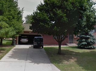 165 Audley Dr, Sun Prairie, WI 53590