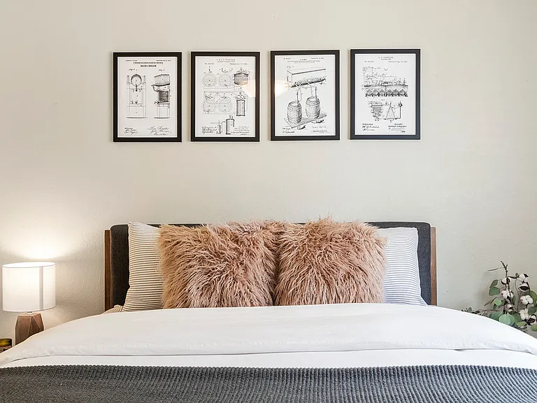 Guest Room #1 - Queen Bed