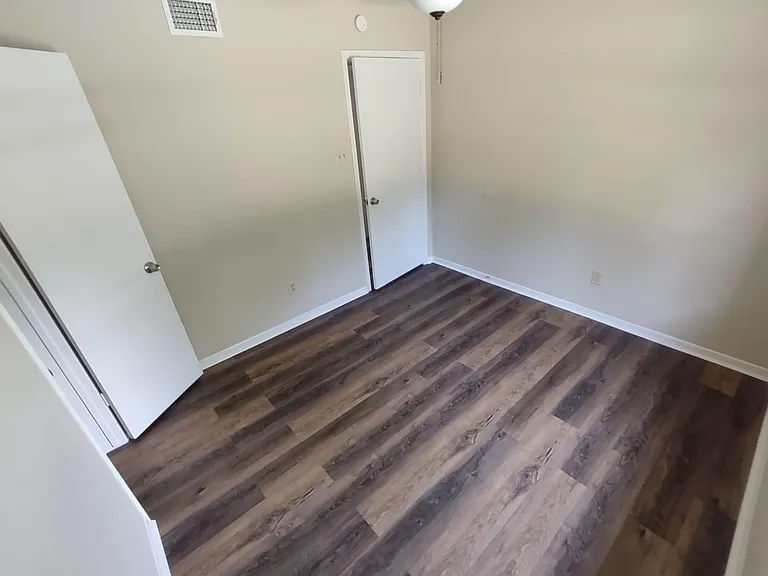 102 Libby Cir — Photo 19