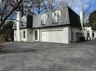 2327 N Park Blvd, Cleveland Heights, OH 44106