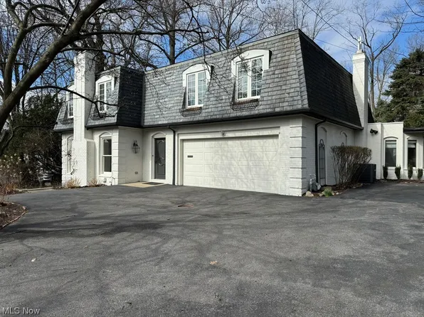 2327 N Park Blvd, Cleveland Heights, OH 44106