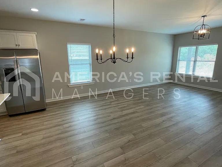 10316 Middleton Rd — Photo 6