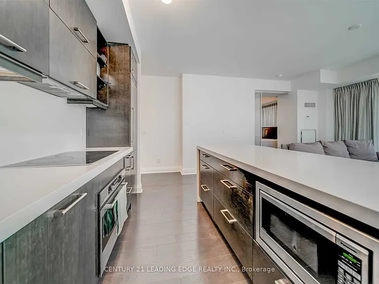 1080 Bay St #2302 — Photo 12