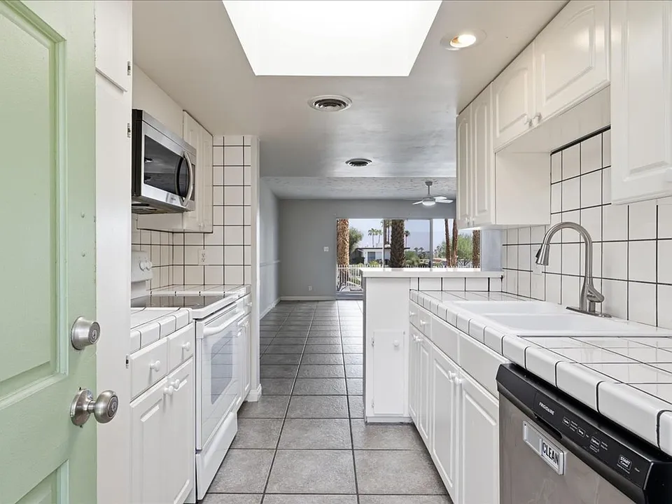 45875 Ocotillo Drive
