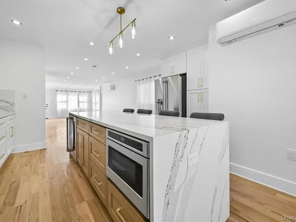 91-35 71st Avenue image 3 of 20