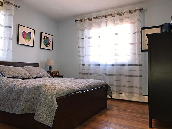 1st bedroom
