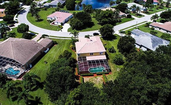 3rd image of 12681 Allendale Cir