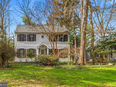 8 Locke Ct, Ewing, NJ, 08628