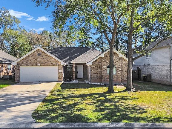 2nd image of 206 Doncaster St